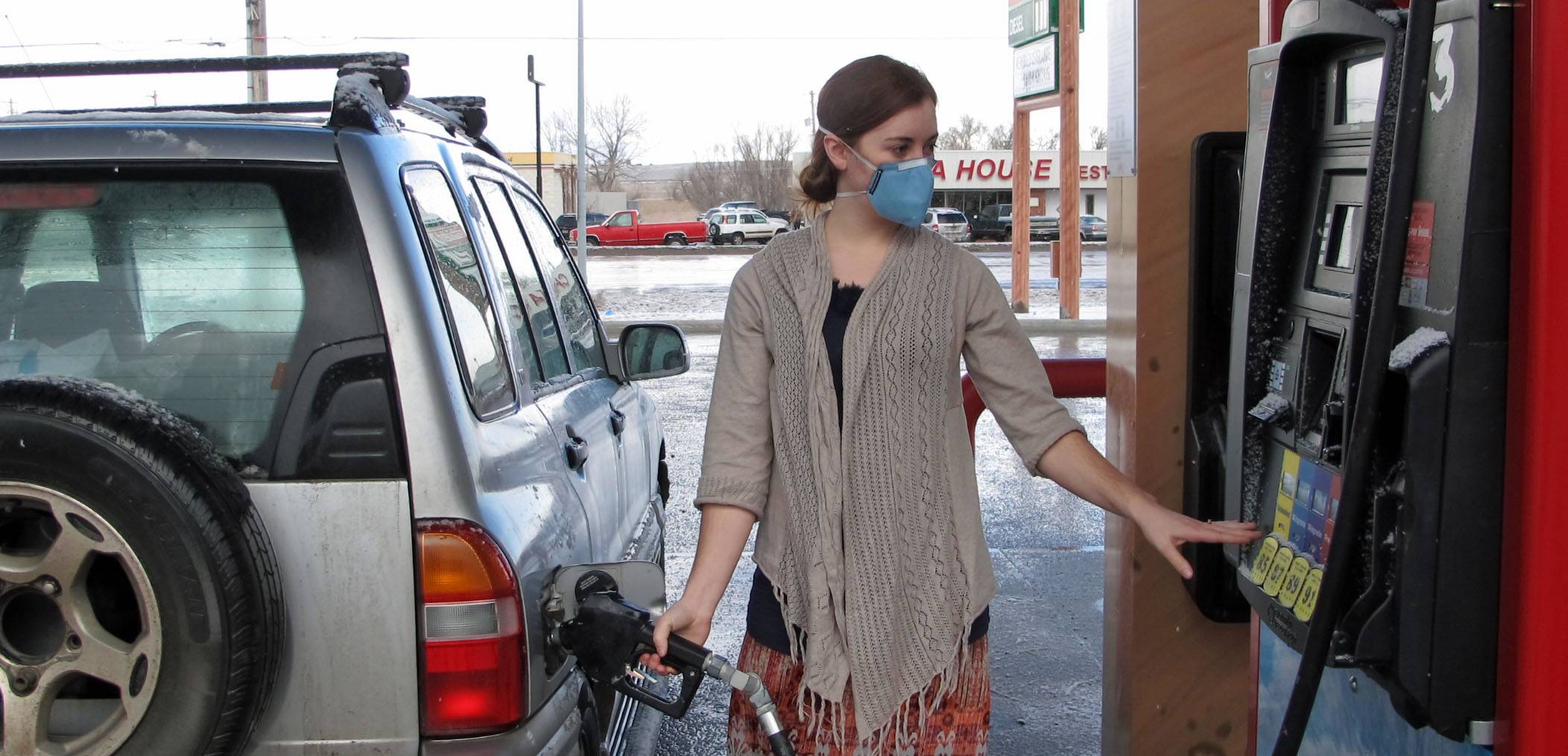 Using PNS mask at gas pump